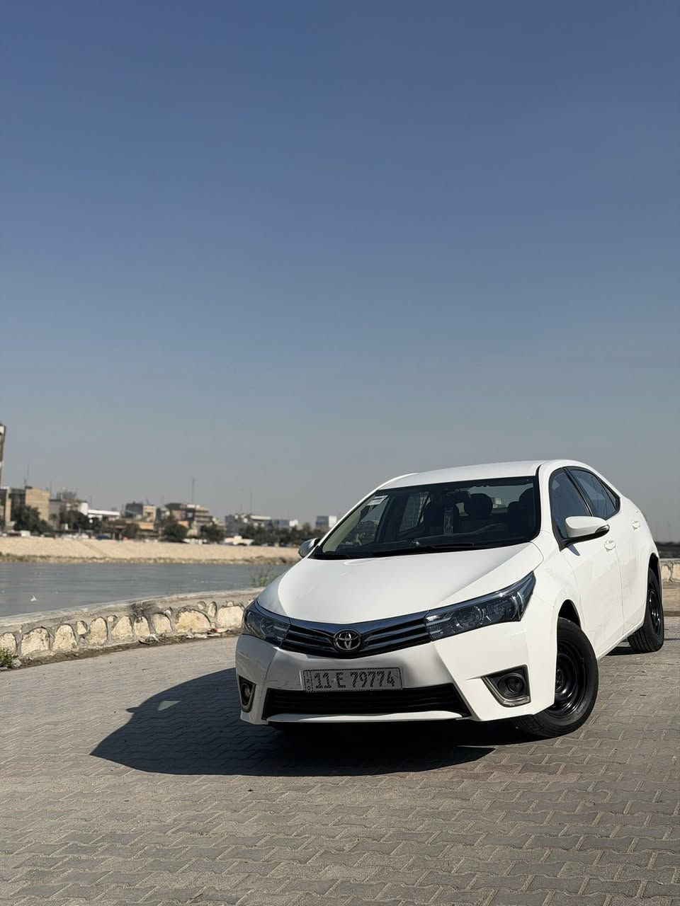 السلام عليكم.  بيع او مراوس حسب الطلب كورلا 2015 خليجي السياره مال شركه العامه السياره جديده واحلى من الصور بيهة قطعتين صبغ بدون قطره معجون اثر شخوط خباثه صارت وانصبغت على كد القطعتين وبيهة بارد فقط السياره ترابهج من البصره للفاو صدر جديد مال شركه تبريذ ثلج مناقصهة اي شي السياره مكاني بغداد ***********
