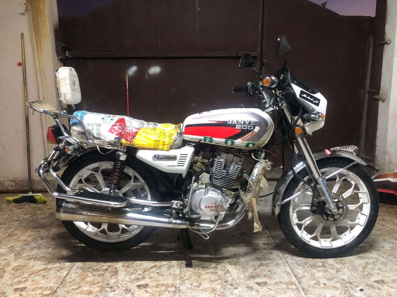 ماطور جني موديل 2023للبيع بالشرط مابي عيب محرك مامفتوح بلادي منفيس موجود سعر 450
بيع مستعجل
***********
‏‭0770 010 7876
متواجد رقم و واتساب
