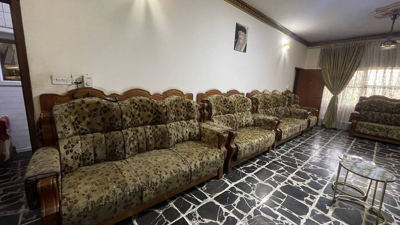 السلام تخم ستقبال 24 قطعه خشب زان عراقي نضافه ٩٠ بلميه السعر مليون ونص عنون حي جامعه ***********
