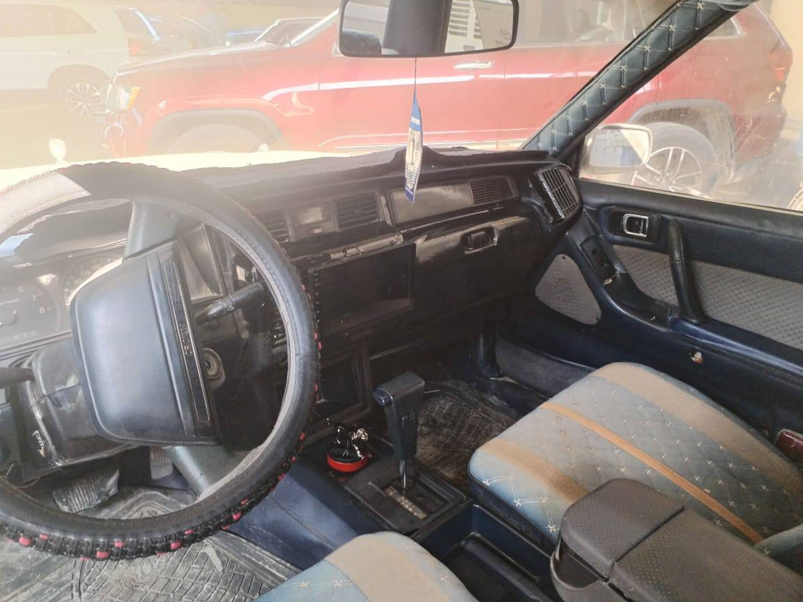 السلام عليكم
هارتوب 1989

السيارة جاهزه وحلو وكلشي ابحكو

كاربون بيها

صبغ عام

شرط التحويل

العنوان موصل المعارض

بيع او امعارض حسب القناعة

السعر 40$$

هاتف ***********..***********
