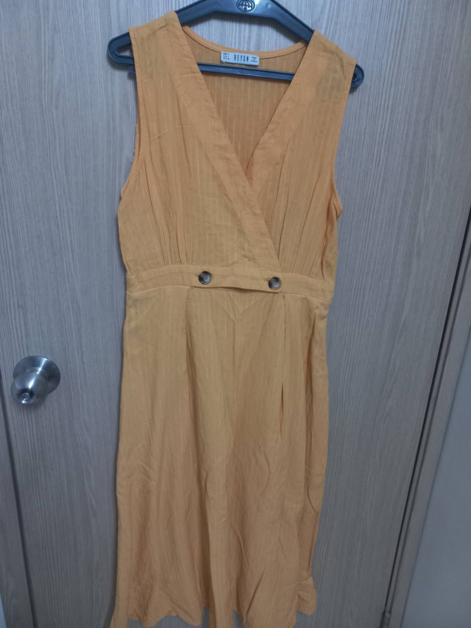 اي قطعة بلمنشور سعرهة ٥ ...الفساتين قياس ٤٠ والتنورة قياس ٣٨ والحذاء قياس ٤٠


**إذا كنت صاحب هذا الإعلان وتريد حذفه لأي سبب، رجاءا أرسل رسالة إلى الدعم الفني**