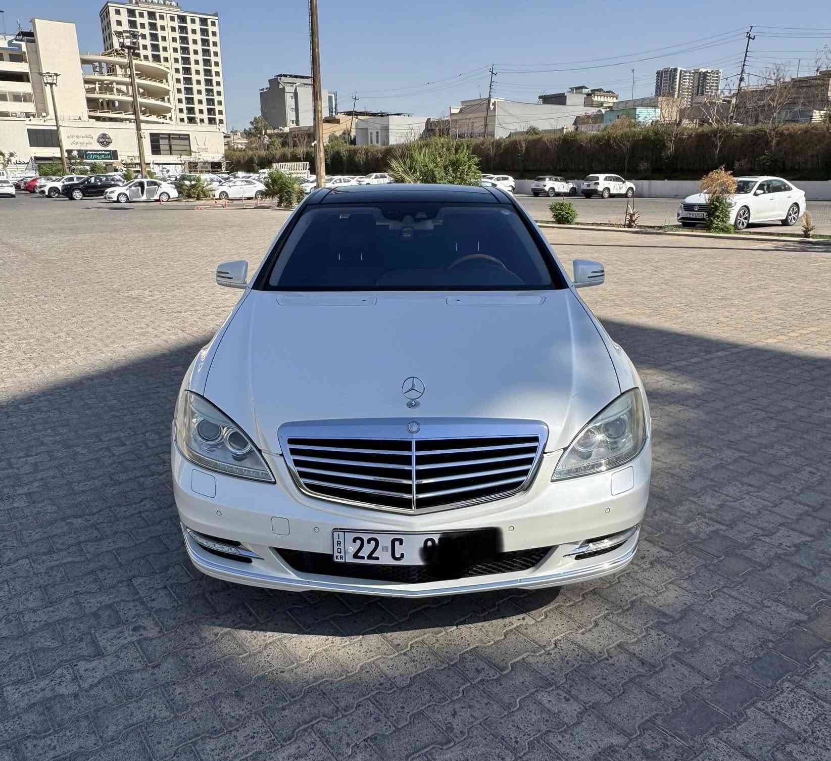 ماسيدس اس كلاس s350
سيارة ماشي ١٣٩٠٠٠ كليو متر ماشي

حيل حلو نظيفة جدا سيارة على وزع شريكة 

سيارة موديل ٢٠١٠ سنوية جديد حتا ٢٠٣٠ 

سيارة نظيفة ١٠٠٪؜ مكفولة دعامية لو دعامية دعاميات مابي سبوغ. فول مواسفات بسمة بانوراما كشنات خلفي و امامي خزن و تبريد و تدفية
كاربائي خمسة بردات ابواب شفت بانوراما بسمة ناظور ليلي باب لارج باب كبير اربعة ابواب بسمة سيارة كير محرك كاربايات
حدادية كل بشرت مابي نقص كل مواسفات تشتغل

***********
