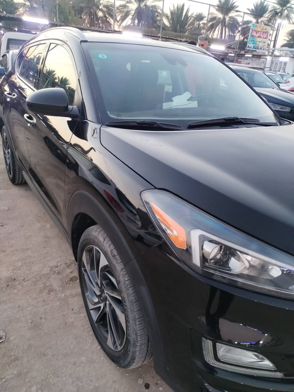 السلام عليكم 
للبيع توسان امريكي2021ر  بغداد بسمي مكفوله من كلشي كير محرك شرط مامفتوح حداديه صدر تخم تاير جديد.
مواصفات 
بصمه تشغيل بصمه أبواب 
حساس امامي 
كشنات  مخمال 
ماشيه 56 ميل
مكان بابل المسيب الاستفسار عن السعر ***********  السعر 185
