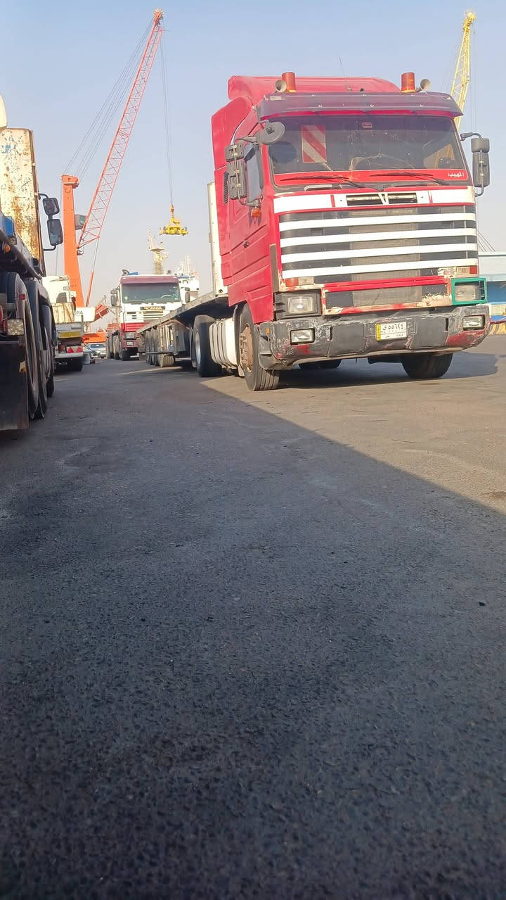 سلام عليكم سياره للبيع سكانيا خير من الله جاهزه للعمل رقم كركوك مشروع وطني.. رقم الهاتف ***********
