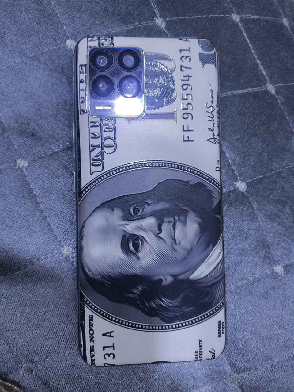 سلام عليكم ريلمي 8 للبيع جهاز نضيف للبيع السعر 120 الف للاتصال ***********
