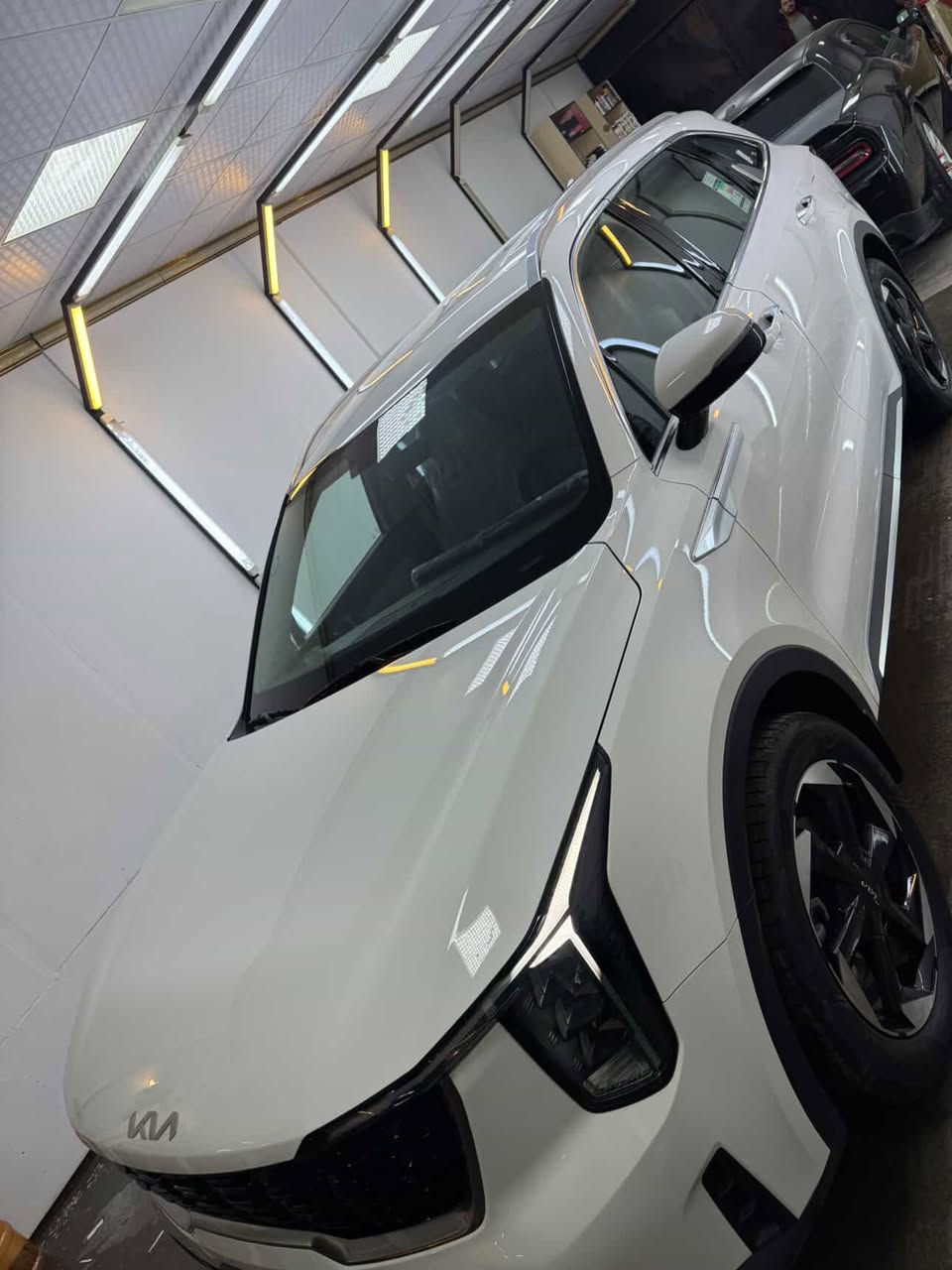 السلام عليكم سورنتو ٢٠٢٤
٦ سلندر كفالة عامة 
رقم بغداد  
السيارة ماشية ٢٧
كفاله عامه من كل شي 
مكان السيارة الكوت
سعرها ٣١٨ وبيها مجال بسيط 
***********
