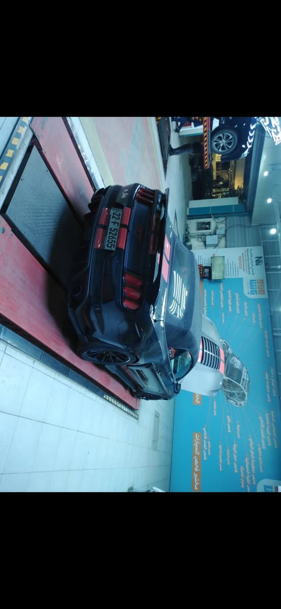 السلام عليكم 
موستنك ايكو بوست كشف 2017 فئة البرميوم فول مواصفات 
صور الحادث مرفوقة مع الصور 
انارة داخلية 7 الوان بلادي شاشة كبيرة 
نظام قيادة 4 نظام ستيرن 3
كشنات كهرباء تدفئة تبريد 
داخل جلد 
الكشف مالتها بلادي على وضع الشركة مابي اي خلل 
حادث بس بنيد فقط
مكان السيارة / بغداد
السعر / 135 ورقة وبيها مجال بسيط 
هاتف / ***********
هاتف / ***********
