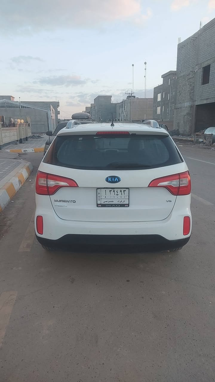 السلام عليكم سورينتو خليجي فول  موديل ٢٠١٥ رقم كركوك مشروع وطني سنويه جديد  ٢٩ سياره حلو نضيفه مكينه شرط كير شرط تايرات نضيفه صدر جديد تبريد ثلج سياره مكفوله من صبغ وضربه سعر ١٨٢ وبيه مجال للطيبين  ***********
