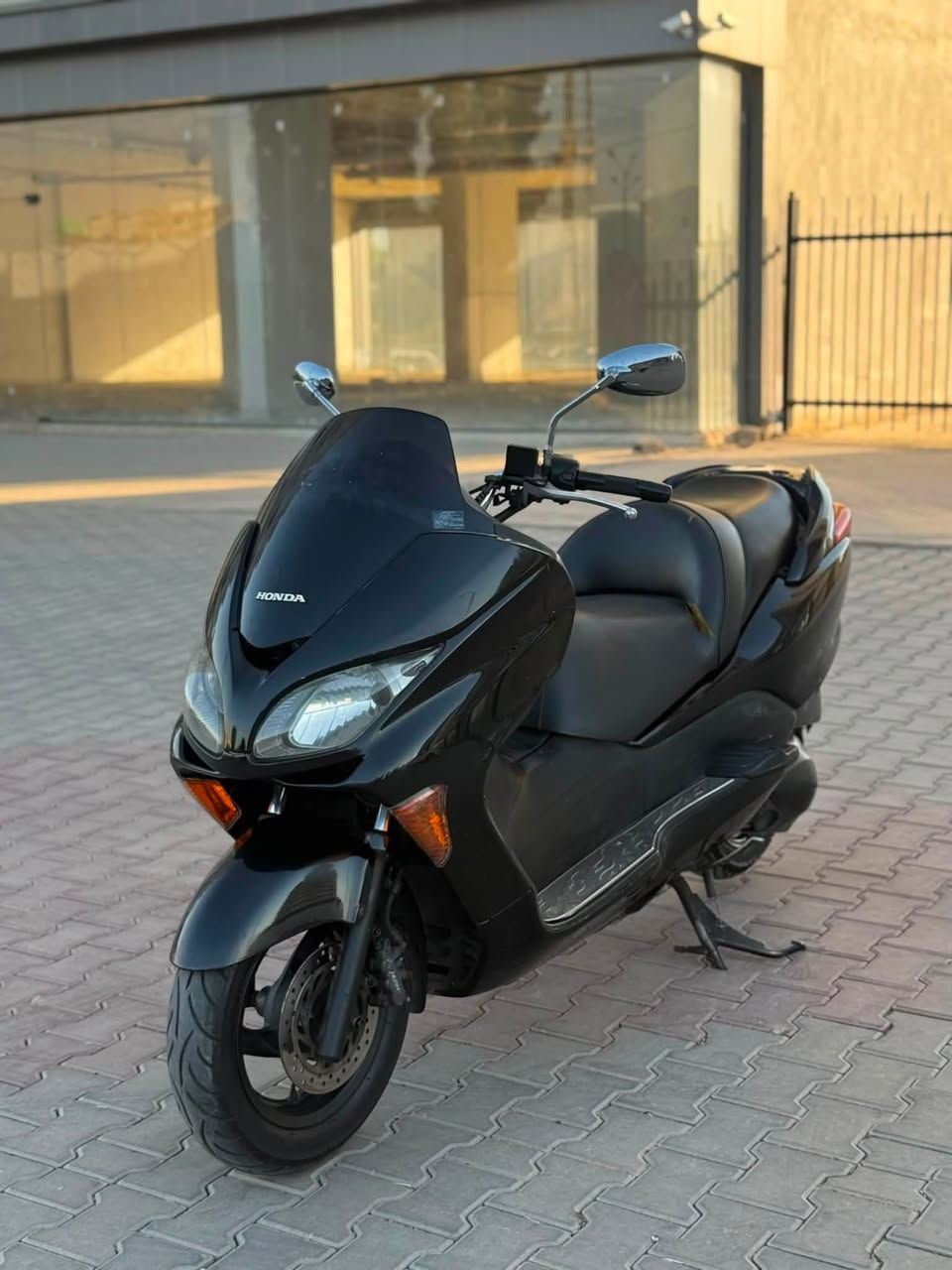 للبيع فورزا 08 لوك لوك كامل
كير كامل شغال 6 كير 3 تحويلات 

 جويتر كلجات كله بشرط لوك كامل ومملعوب بي شلعه معدله فول مال جناي 

سعره 900 وبي مجال او مراوس حسب قناعه 

مكاني كركوك  (( *********** ))
