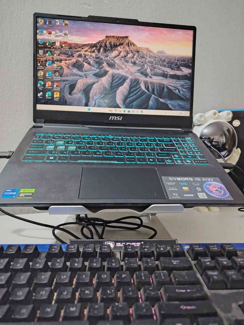 MSI Cyborg 15
العاب قوية ، البرمجة، والتصميم

المكان: السيدية / أبو غريب
رقم الهاتف: ***********

Specifications:
Model: MSI Cyborg 15
Processor: Intel Core i7 – 13th Gen
Graphics Card: NVIDIA GeForce RTX 4060
RAM: 16GB
Storage: 1TB SSD

اللابتوب صارله عندي شهرين ، أداء عالي وسريع
يتحمل اقوى الالعاب نسبة نضافته ٩٩٪
السعر 1,100,000 د. ع __ مليون ومية 
للاستفسار الاتصال على الرقم
***********
