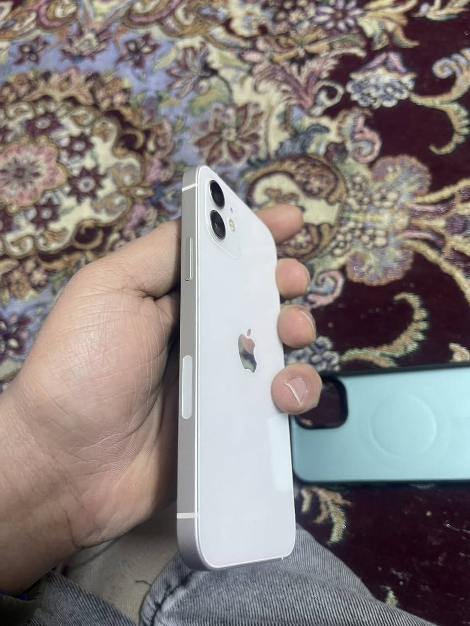 السلام عليكم أيفون 12عادي للبيع نضيف جدا ما مفتوح بطاريه 79. ذاكره 128. السعر 275.  للاستفسار ***********
