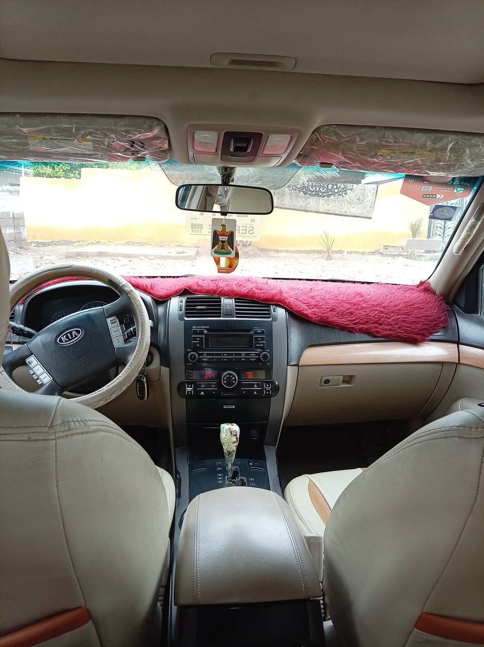 كيا موهافي 2011 خليجي مكفوله كفاله ، محرك وكير جديد، فول مواصفات عدا البصمه وجلد، رقم واسط ، تحويل ثاني يوم، تراي زيرو حداديه بالكارتون..السعر 142وبيه مجال للاستفسار أكثر ع رقم ***********مكان السياره واسط
