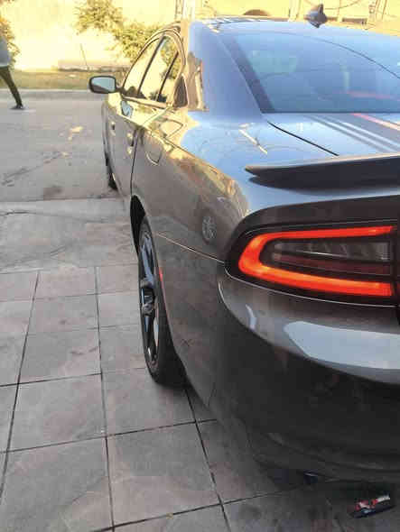 السلام عليكم اخوان دوج جارجر 2023 اخر اصدار ماشية 16 الف ميل حادثهه جاملغ وبنيد مبدلات نفس اللون وبيهه تبديل لغد يسره  وصور الحادث بالمنشورمواصفات السيارة شاشة جبيره كامره حساس شفتات بالستيرن رقم السيارة مميز بغداد انكليزي الداخل مغلف سستم كاربون فايبر واللايتات الوان متغيره دفيوزر رياضي الكشنات جلد تلبيس السيارة متعوب عليه ومصروف كلش هوايه والسيارة تعميرهه كلش مرتب رايدهه بيع فقط 245 ورقة للاستفسار ***********
