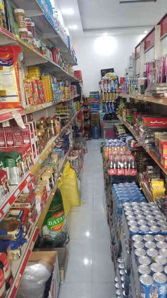 ماركيت للبيع بداعي السفر في عنكاوة بداية شارع المنتزه من جهة شارع ١٠٠ الماركيت مفتوح من سنتين ٢٤/٢٤ ساعة للتفاصيل التواصل على واتساب ***********
