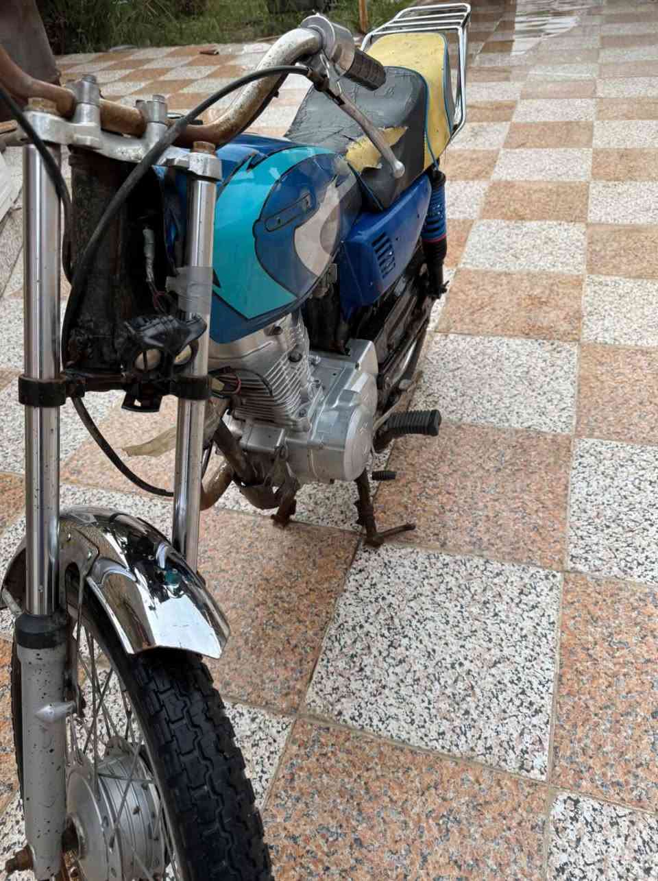 سلام عليكم دراجه شلامجه  المكينه مفتوحه مره وحده  المكينه خرسه تجي وتسمع المكان بصره المدينه بني منصور رقمي وتساب. ***********
