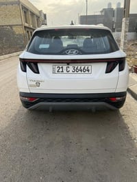 توكسان موديل٢٣خليجي  ماشيه٩٨ومكانها بغداد  بيها بارد باب السايق سعرها١...