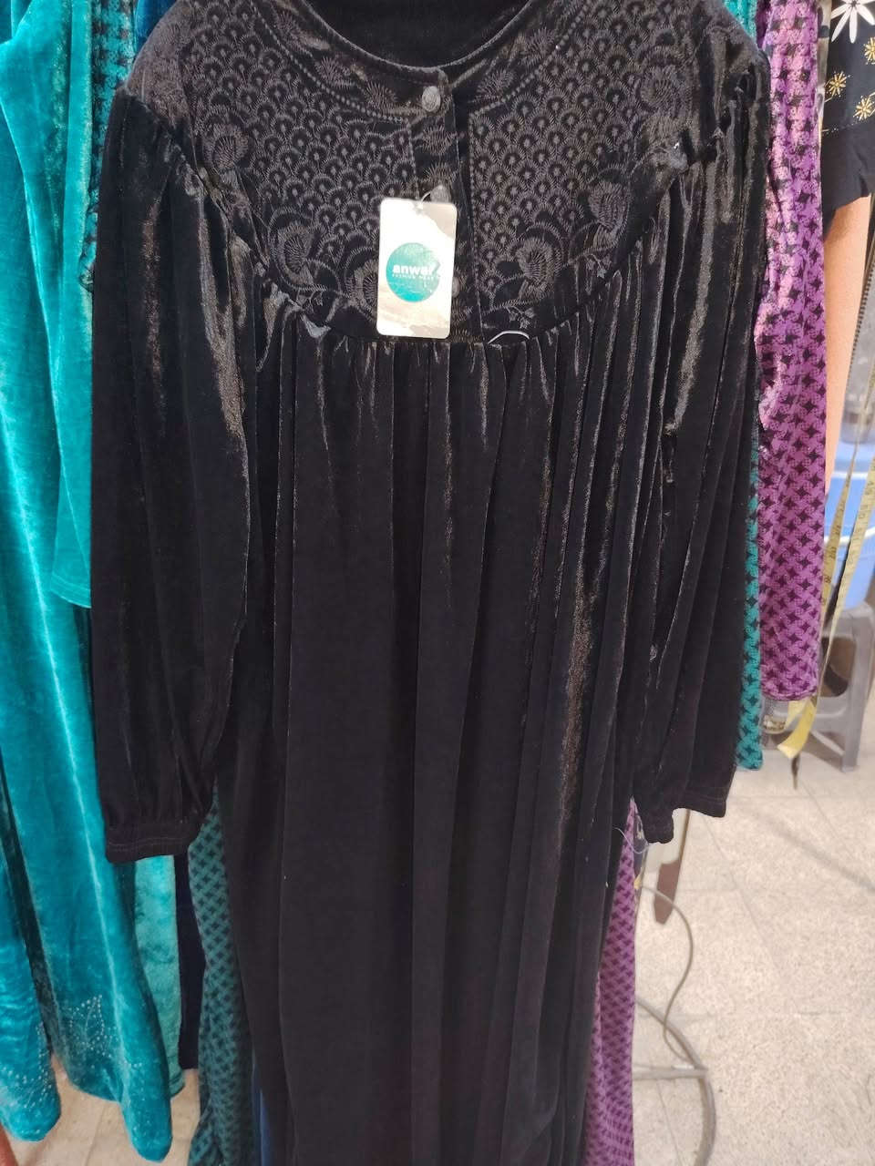 عرض خاص 🔥✌
دشداش النسائي القديف
صار سعر 8 الف 
العنون: الزنجيلي /قرب مرطبات الصفار/مقابل منار مول 
***********
***********
***********
