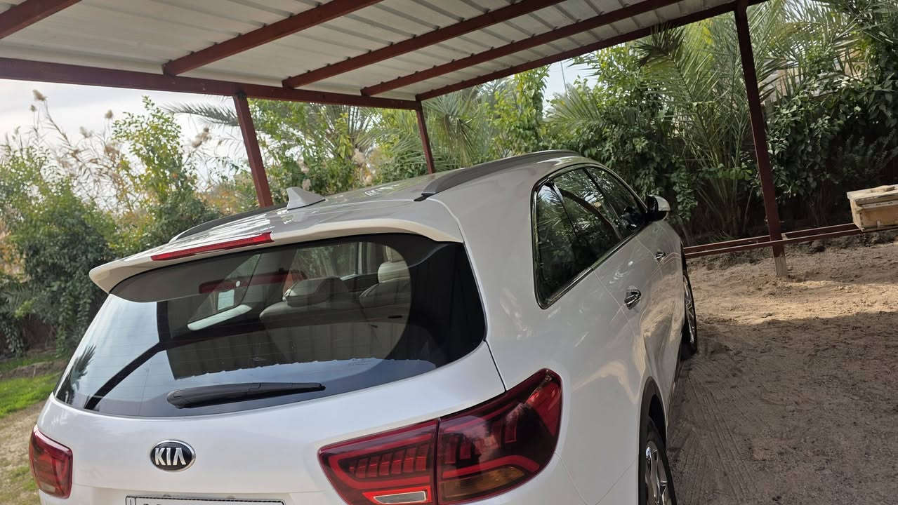 للبيع كيا سورنتو موديل 2019 فول مواصفات ماعده الفتحه شكل  2020 ماشيه 73 مكفوله كفاله عامه ***********
