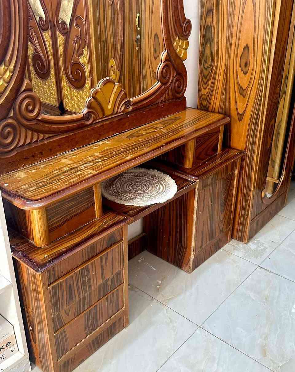 زاويا وميز مرايا وكومديات ٢ وتاج الجربايه كلهن ب٣٠٠ قفل

عنوان الكوت دور الشؤن


**إذا كنت صاحب هذا الإعلان وتريد حذفه لأي سبب، رجاءا أرسل رسالة إلى الدعم الفني**