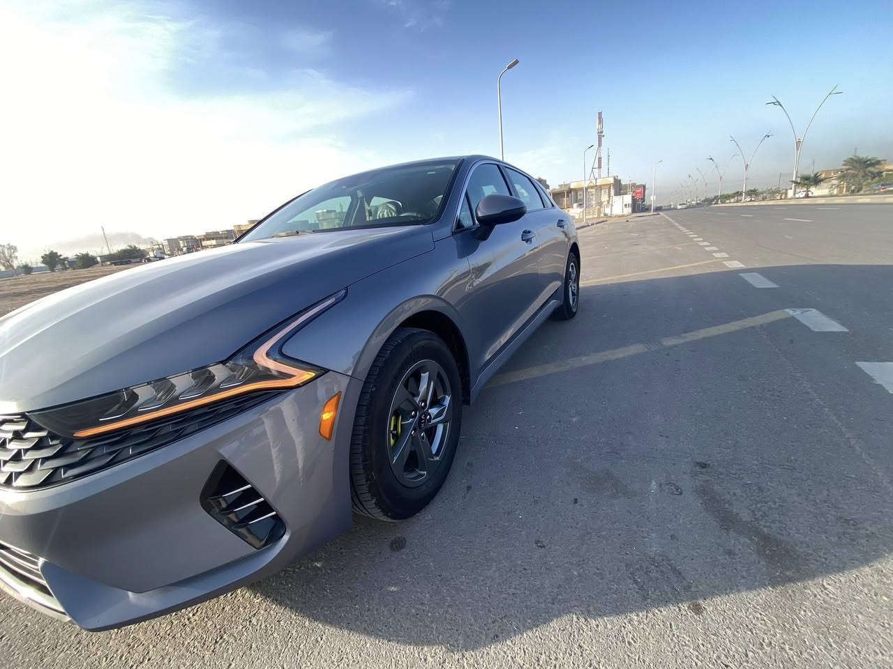 السلام عليكم سياره K5 موديل 2021 كفاله عامه تقرير قرق
السياره جديده رقم بصره معوقين بدايه ال27 تصير حره السعر 170 وبيها مجال  
للسفسار ***********
