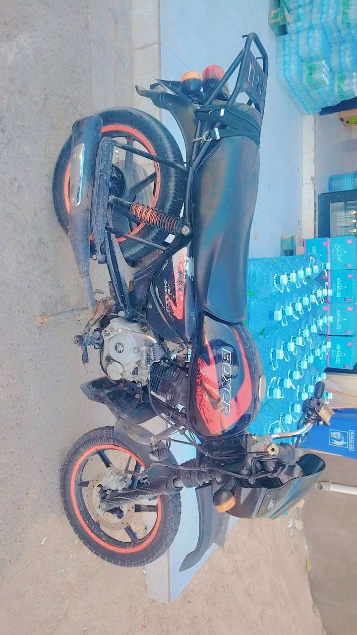 السلام عليكم بوكسر رياضي البيع 2023 رقم و سنويه بسمي الدراجه نضيفه ما مشتغل بيه دلفري ابد كهربايات شغاله كلها لايت عالي  وناصي اشاير خلفي و امامي
التاير الخلفي جوبلس
السعر ٢١٠٠ وبيها مجال
*********** علوان البصره جاوار ملعب جذع النخله
