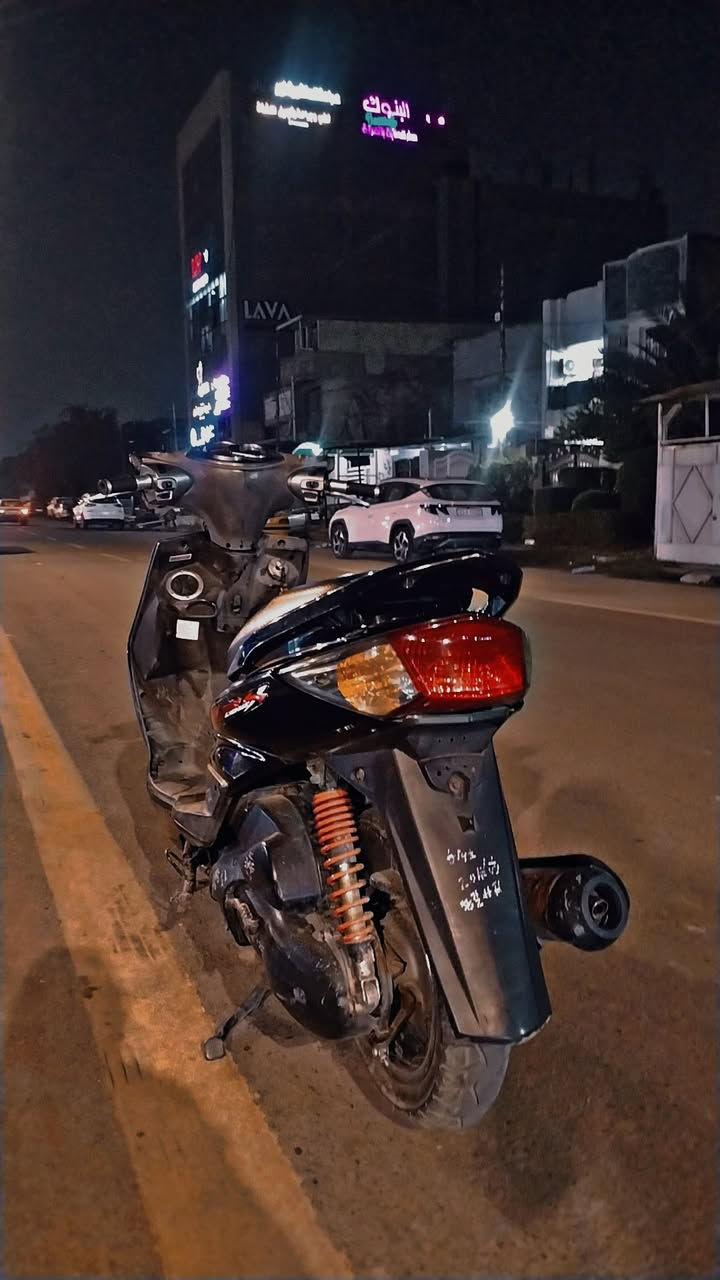 سكنس فحل للبيع دراجه كامله مابيها نقص مكينتها خرسه ب٧٠٠ وبيها مجال شراي يراسل مو شراي لتضل بس تسولف مكاني بغداد شعب *********** متواجد واتساب هم
