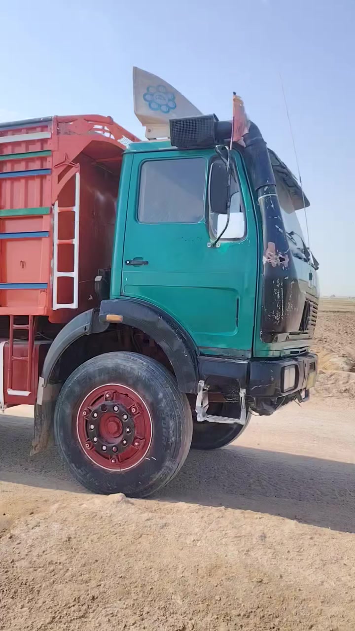 سلام عليكم للبيع لبي سكس شاصي موديل 77لون شذري الاستفسار علا رقم ***********
