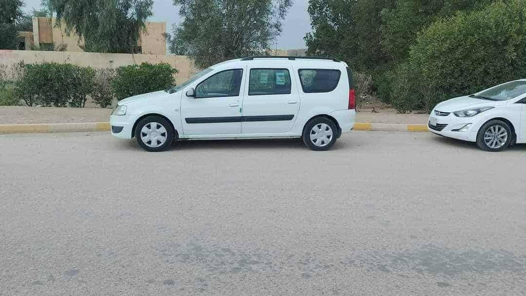 رينو للبيع 7راكب مشروع وطني موديل 12 رقم بصره سعر 65 مكينه كير  حداده شرط تخم تاير باتري جديد تبريد تدفه جيد .....


**إذا كنت صاحب هذا الإعلان وتريد حذفه لأي سبب، رجاءا أرسل رسالة إلى الدعم الفني**