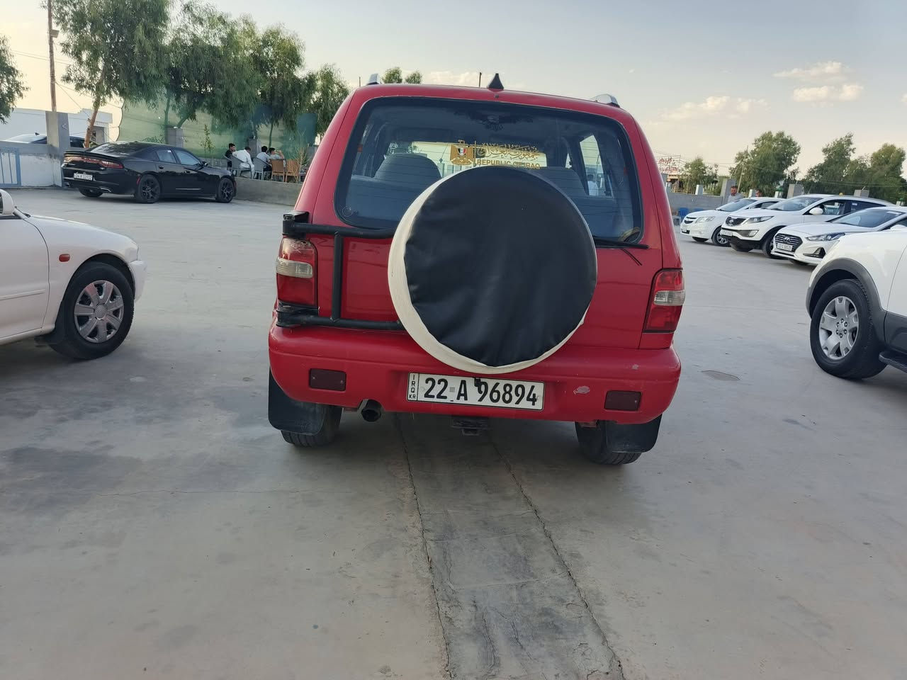 السلام عليكم كيا سبورتج موديل 2000
تبريد ثلج كير عادي محرك بي لاستيك ولف سنوية لل ٢٠٢٨ طخم تاير جديد لايت زينون جامات كهرب قفل مركزي شاشة وكامرة ..السيارة جاهزة ترايك للبصرة بيها صبغ بالجنطة فقط بدون دواخل شرط التحويل السعر ٤٨ وبيها مجال
البيع نقد فقط. المكان جنوب الموصل. للتواصل ***********
