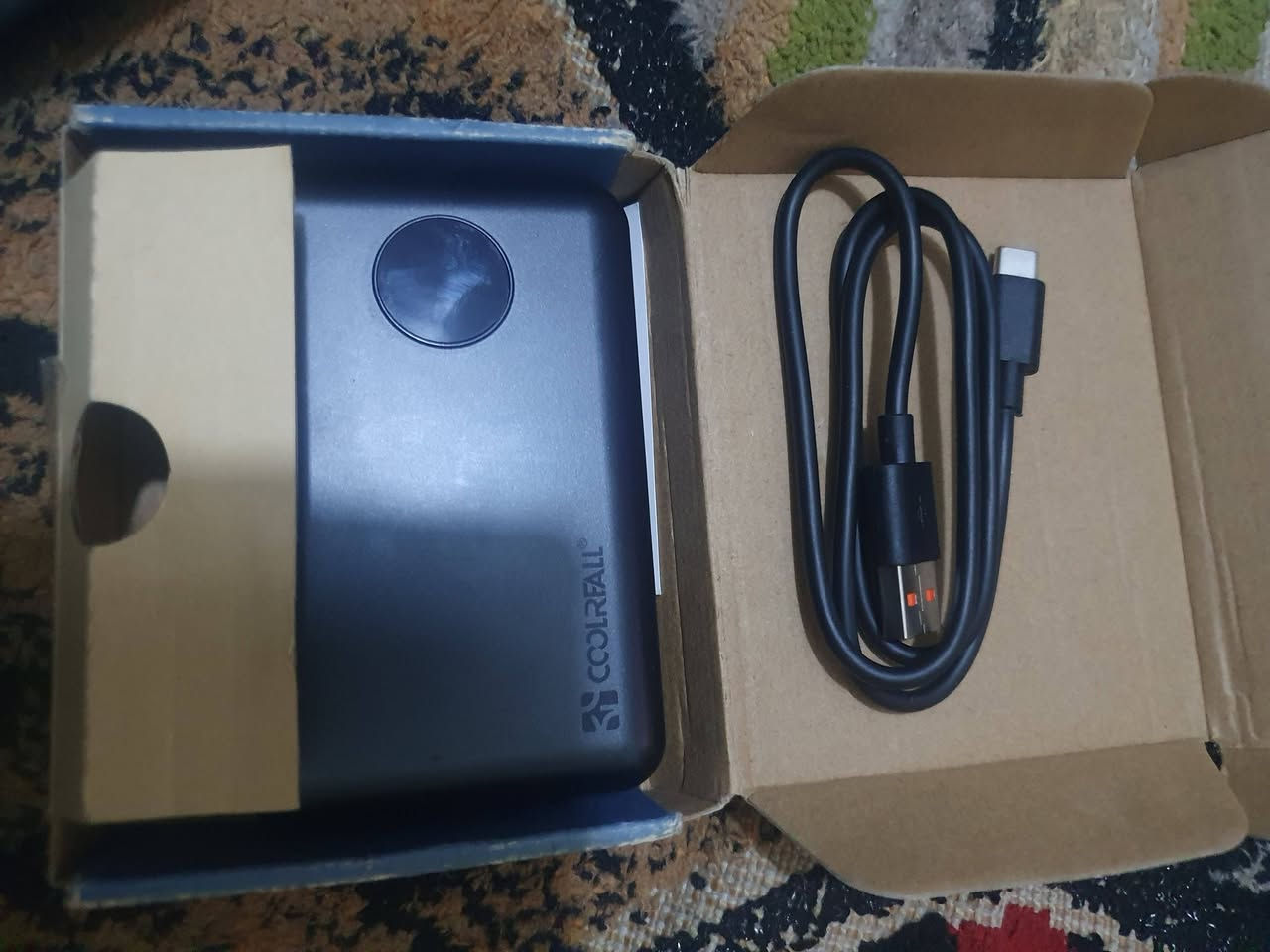 باور بنك ( شاحن طوارئ) ماركة
فول ومكفول 
حجم صغير 
20000 ملي امبير حقيقي
22.5 واط  كيبل شحن سريع
السعر 25000 مع التوصيل


**إذا كنت صاحب هذا الإعلان وتريد حذفه لأي سبب، رجاءا أرسل رسالة إلى الدعم الفني**