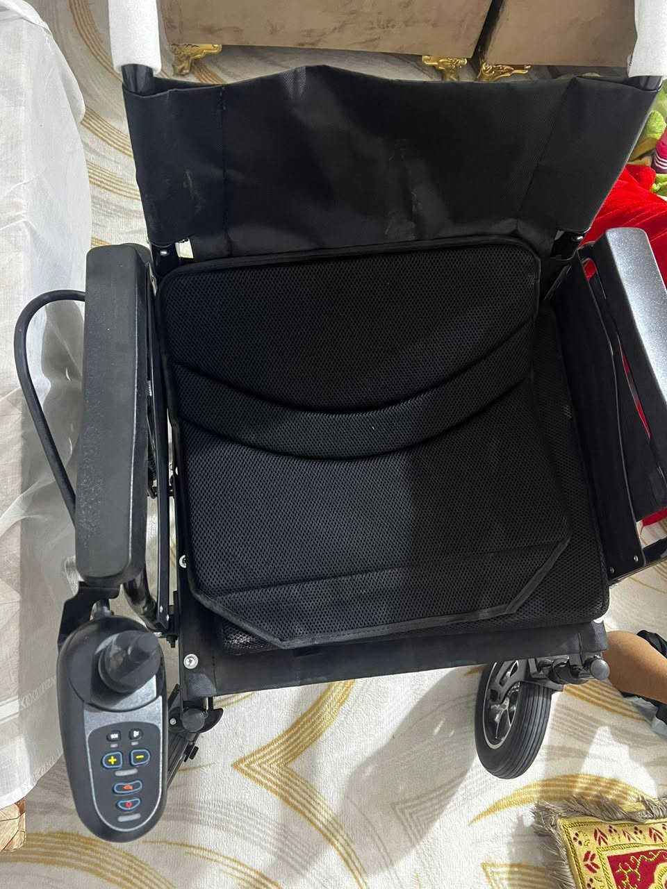 السلام عليكم عربانه  معوقين شحن غير مسخدمه للبيع العنوان كربلاء ‏‪حي العسكري السعر 500 بيه مجال صاحب العربانه ‏‪***********‬‏ مكلفه بانشر
