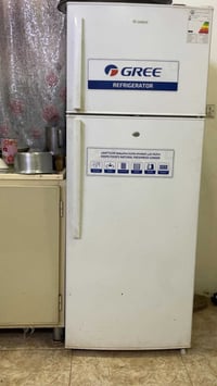 ثلاجة كبير • تجمد وتبرد • تحتاج تصليح