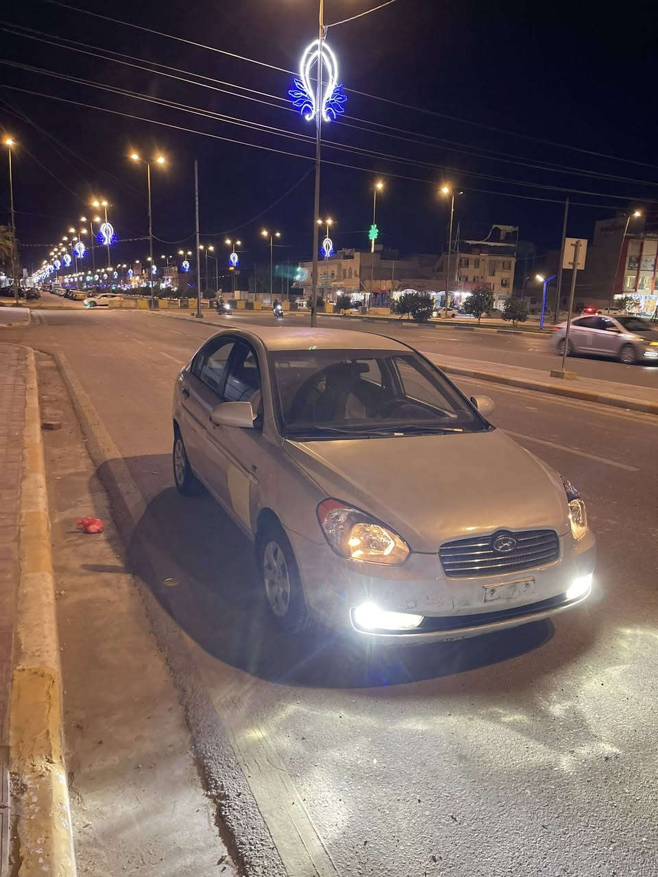 سلام عليكم اكسنت موديل ٢٠٠٩ السياره جاهزه من كير مكينه حداديه تخم تاير السياره بيها جراد وبيها طخطخة يحتاجلها صبغ بس سنويه ٢٠٢٧ مكان السياره كربلاء سعر ٧٧وبيه مجال بسيط ***********
