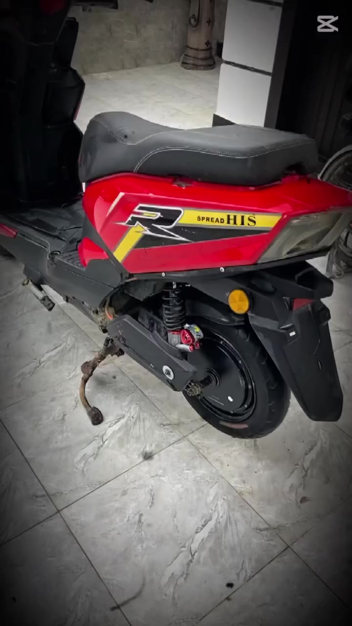 السلام عليكم دراجه شحن لبيع كامله مكمله بطاريات خمسه جددد البطاريه الجبيره كهربائيه كله شقاله عداد كله كامل سرعه ٦٠ السعر 200 الف وبي مجال بسيط مكان ديالى دوره الباويه يم المرور مال ديالى لستفسا ر ***********
