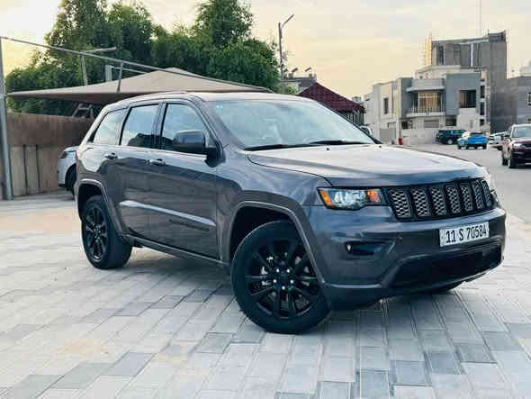 جيب بلاك توب 
يا الله السلام عليكم  
جيب بلاك توب
وارد امريكي 
صبغ بنيد وجاملغ فقط
الايرباك ستيرن ودشبول 
الموديل 2020
ماشية 54 الف ميل 
رقم بغداد بأسمي
السياره فول مواصفات 
فتحه سقف
بصمه تشغيل 
بصمة ابواب
كشنات جلد ومخمل
كشن كهرباء
شاشه كبيره
كامره دواره
حساس خلفي
اوتو ستوب
مانع تزحلق
نضام eco اقتصادي
نضام سبورت 
جنطه كهرباء 
ويل كب 20 بلاك
ردارت 
رادار جانبي 
فور ويل
باقي المواصفات المعروفه
السياره عليها ادامه كامله
مكان السيارة بغداد حي الجامعة 
للأستفسار *********** بغداد
