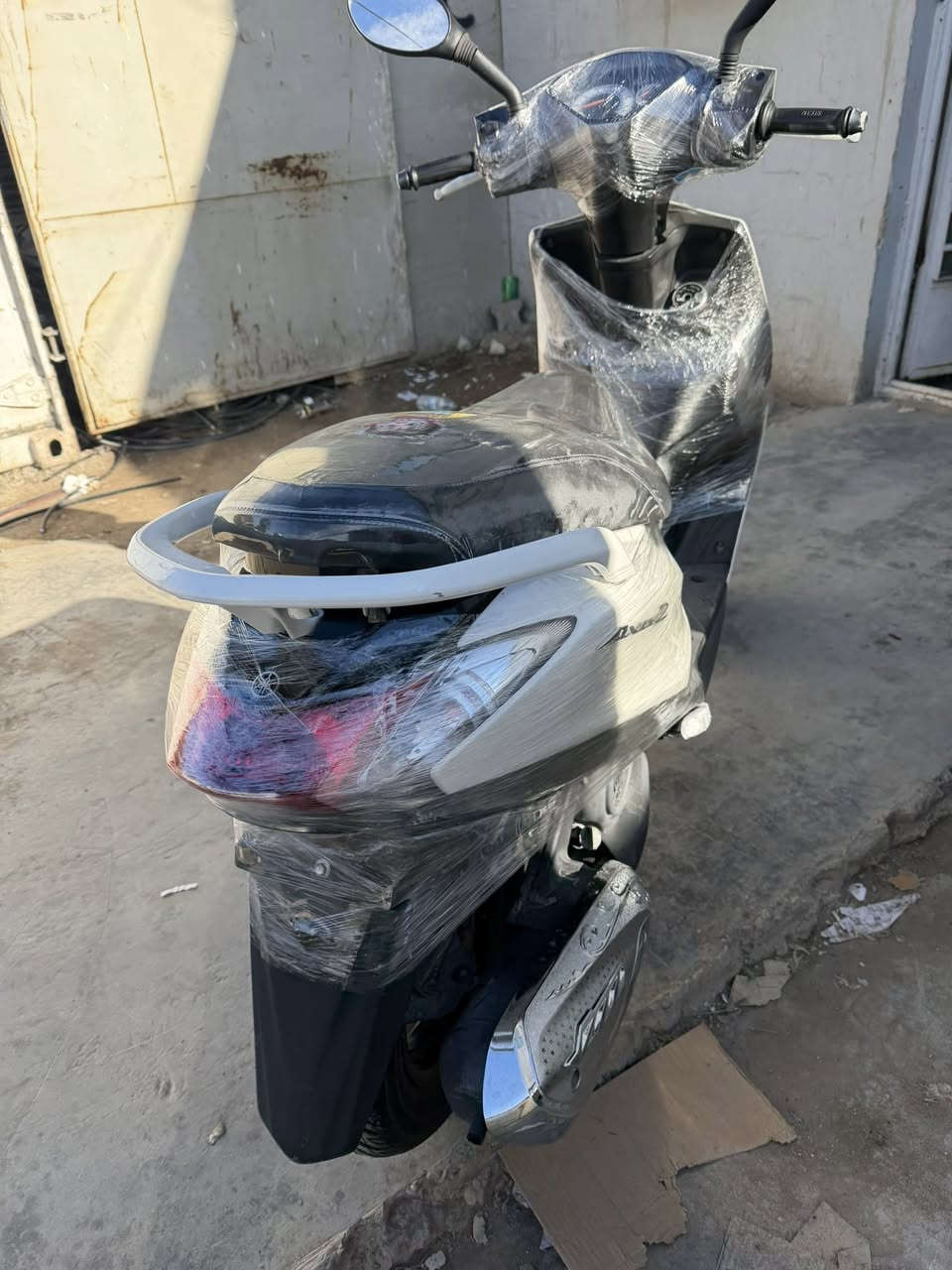 دراجه اكزز حديث قبق نفخ ياباني للبيع ماشيه اقل ١٣ الف مكاني بغدادالثعالبه او منطقه شارع فلسطين ***********
