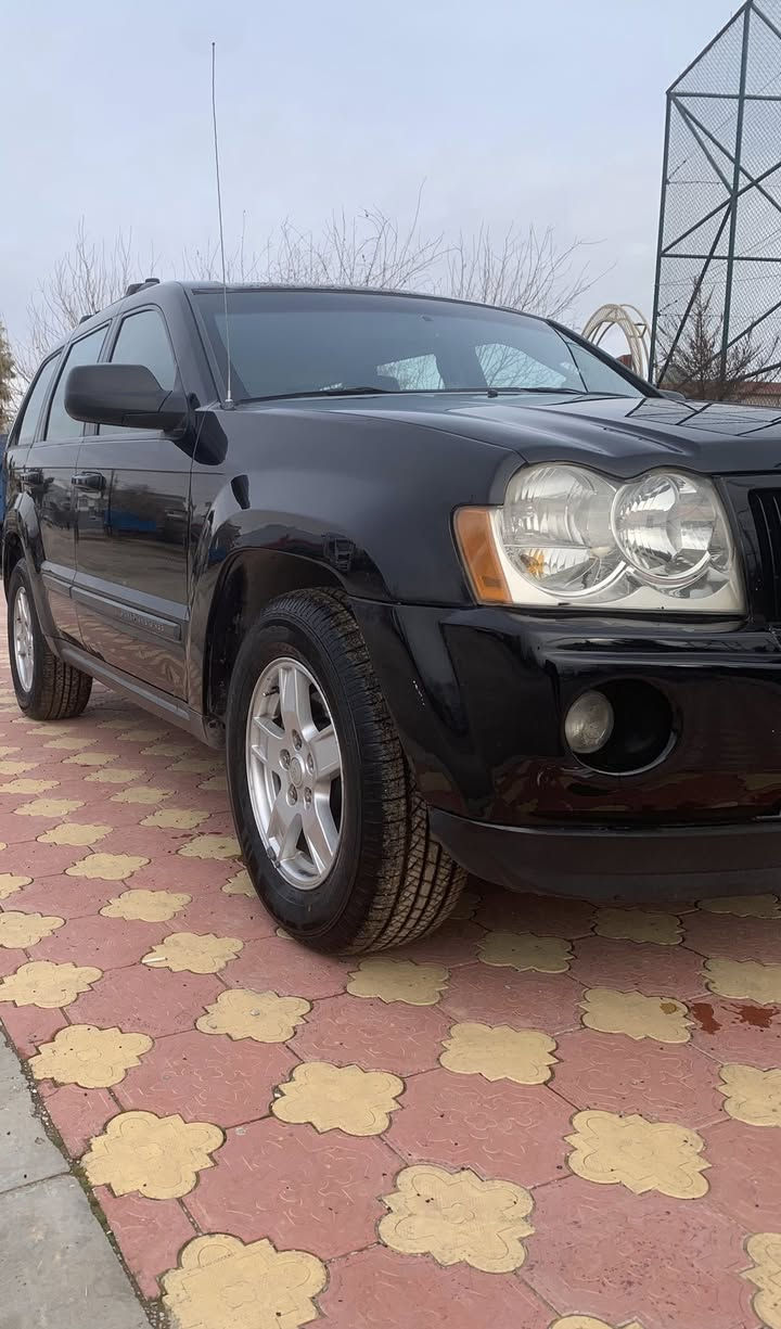 جيب لاريدو ٢٠٠٧
فول مواصفات بدون سلايد 
شرط كير ومكينة 
صدر جديد 
اربع قطع صبغ جمالي فقط بدون دواخل
سنوية جديده ورقم جديد 
السعر 87.  وبيها مجال 
الرقم *********** اتصال فقط
