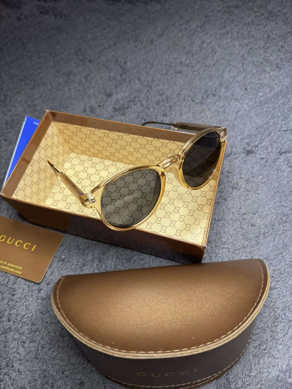 نظارات ماركة كوتشي جديد اصلي صنع ايطاليا كل التفاصيل داخل آلصور رجالي للحجز خاص


**إذا كنت صاحب هذا الإعلان وتريد حذفه لأي سبب، رجاءا أرسل رسالة إلى الدعم الفني**