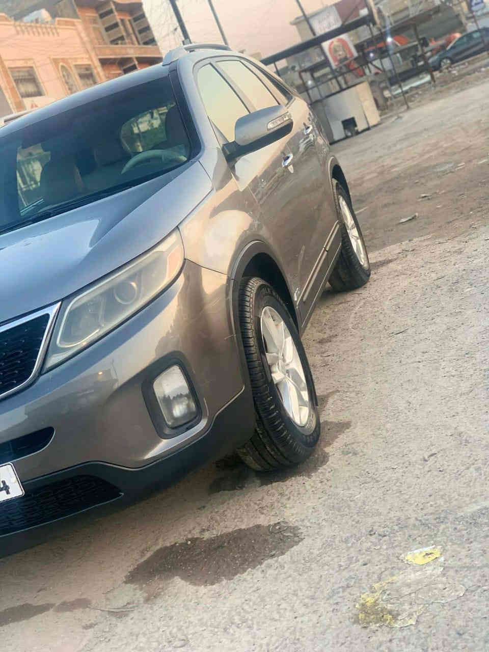 السلام عليكم اخواني الاعزاء من رخصة الادمن المحترمين للبيع كيا سورينتو وارد أمريكي موديل  2014 رقم بغداد دولي جديد مكينة 2400  خمسه راكب بيها رش صبغ جاملغ أمامي أيسر مع باب السائق بدون دواخل بجم كبس جنطة كبس كير مكينة خير من الله تبريد قطعتين ثلج تحكم جهتين شاشه ابلادية كامرة خلفية كشنات هيتر تدفئة كشنات جلد ابلادي تخم تاير جديد صدر أمامي خلفي جيد جدا العنوان بغداد مدخل حي الحسين مقابيل البانزين خانه السعر 125
هاتف 
***********
***********
اسف على الاطالة بغداد, العراق
