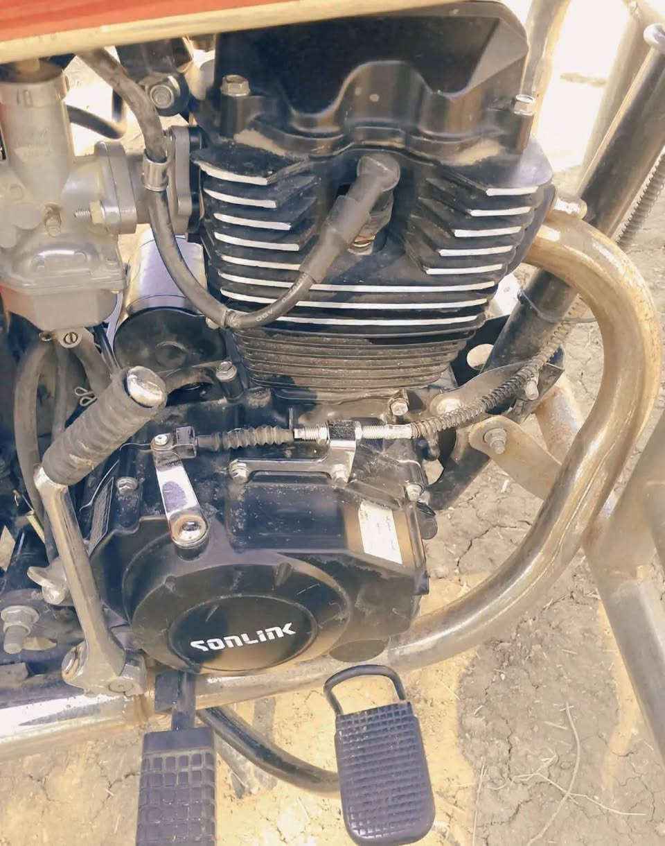 سلام وعليكم شباب دراجه سيفان موديل 25
محرك 200 مكفول 
دراجه كهربايات كله شغاله 
أوراق  بيه 
مكان بغداد المحموديه  
سعر 750 وبيه مجال 
ملاحظه دراجه نقصه دشبول عاطل 

*********** بي واتساب
