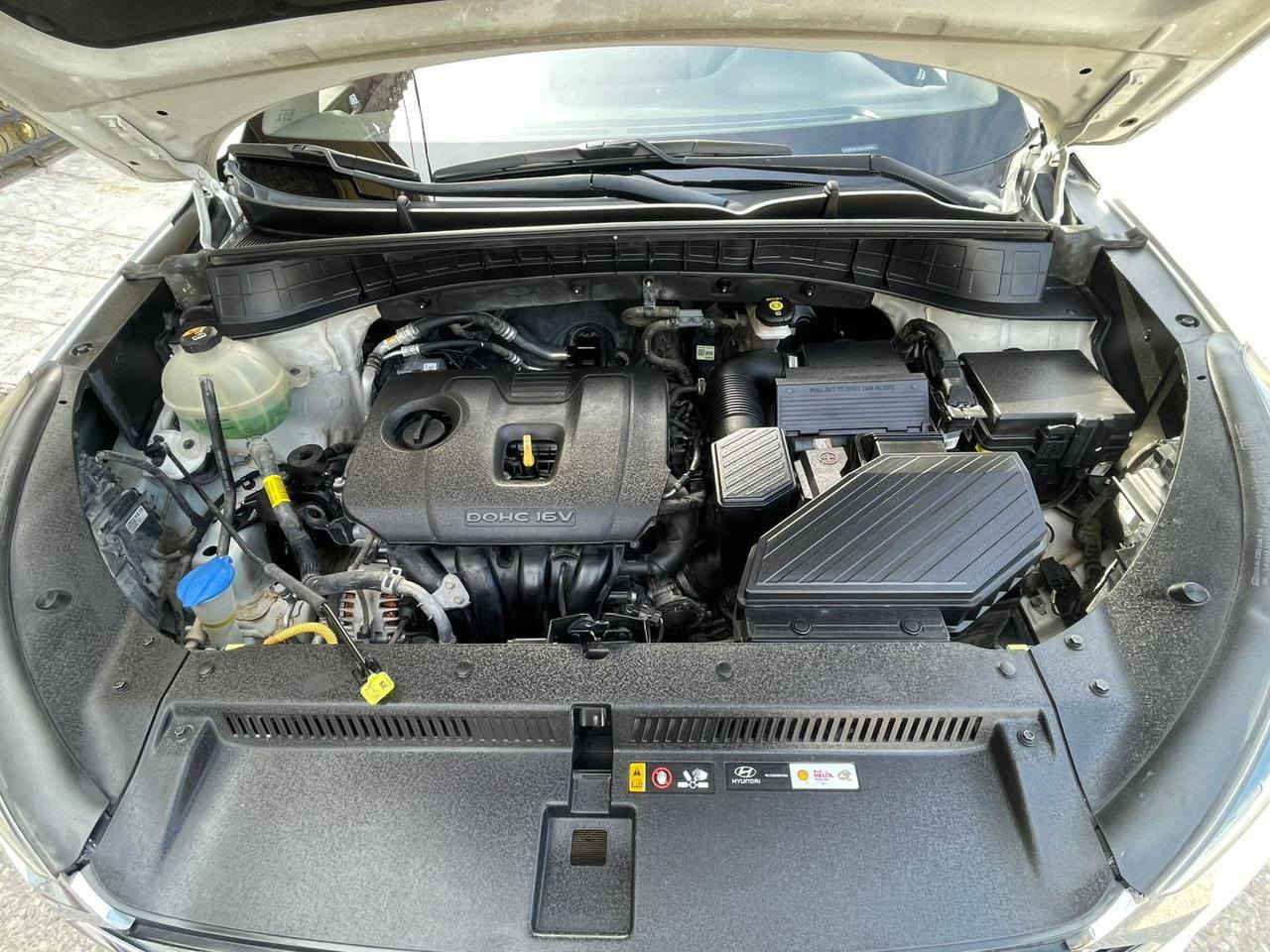 سلام عليكم توسان 2020ماشي٧٥ الف سياره جديد بمعنى الكلمة محرك والكير ماممدود بي اسبانه.مواصفات خليجي كوري بصمه حساس امامي خلفي بدون حالوب ورصعات  شاشه كبير وكشن كهرباء بي تعديل شبرين وتكحيل خط فقط الي مأشر  ومايبن اكثر من هذا لمن تجي انطيك بلاش سياره وكلام .السعر 205 وبي مجال اشوي*********** ملاحظه كلشي اكو بالسوك بس من تروح تشوفها كلها  رصعات  بيها ومايكولك
