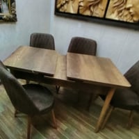 ميز طعام • ٦ كراسي • ٣ كراسي بحاجة تصليح