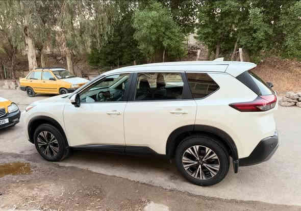 نيسان روج 
مواصفات SV . awd   فور ويل

الموديل /2023

اللون /ابيض صدفي

دخول جديد و ترقيم جديد بغداد

مستوردها السيارة على ايدي 

مكان السيارة بغداد الزعفرانية 

السياره اخت الزيرو ماشية 18 مايل

السياره فول مواصفات عدا البانورما

تشغيل عن بعد 

بصمه تشغيل وابواب  

داخل لونين

كير ماوس 

لايت زينون 

حساسات جانبي 

حساسات خلفي 

رادار امامي (تحديد مسار) 

ردار جانبي (نقطة عمياء) 

رادار خلفي (ااتحذير من الاصطدام) 

هاند بريك بصمه 

اوتو هولد 

اوتو ستارات

ايرباك سليم

شاشه ايباد

ويل كروم 

تبريد لمس 

كشن سايق كهربائيّ 

تحكمات ستيرن 

كامره خلفيه

فور ويل AWD 

مدخل USP 

السعر و التفاصيل على الرقم  

واتساب و اتصال :

***********

السياره بعد بيها مواصفات

ضررها ضربة باب عكس السايق و شبر بحاجب البنيد

رقم شاصيها بالصور 

ملاحظة / السياره كفالة كير مكينة ايرباك تدفئة تبريد شواصي لغود ( كفالة السيارة ماعدا حادث امريكا )
