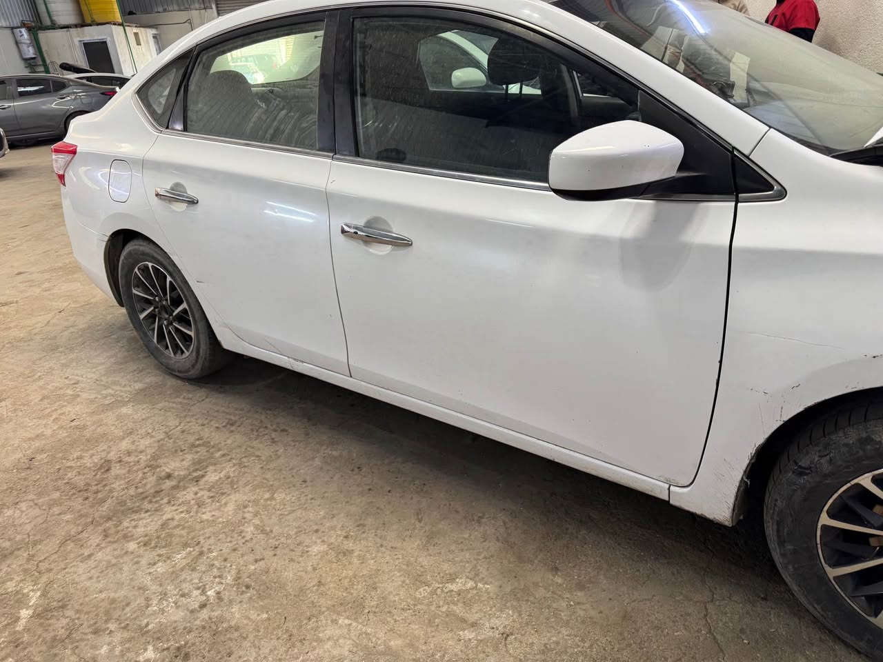 نيسان سنتر حادث جاملغ وبنيد ضبق بدوان دواخل لباقي كفاله سياره جاهزه بس بيها خربطه بلسكليترشراي يتصل***********سعر79بصره كرمة علي البصرة, العراق
