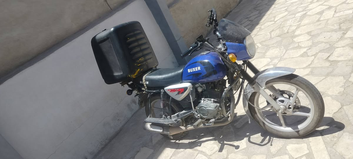 السلام عليكم ماطور بوكسر اخو الجديد الماطور نضيف كلش مابيه اي خلل للبيع بدون رقم
السعر مليون


**إذا كنت صاحب هذا الإعلان وتريد حذفه لأي سبب، رجاءا أرسل رسالة إلى الدعم الفني**