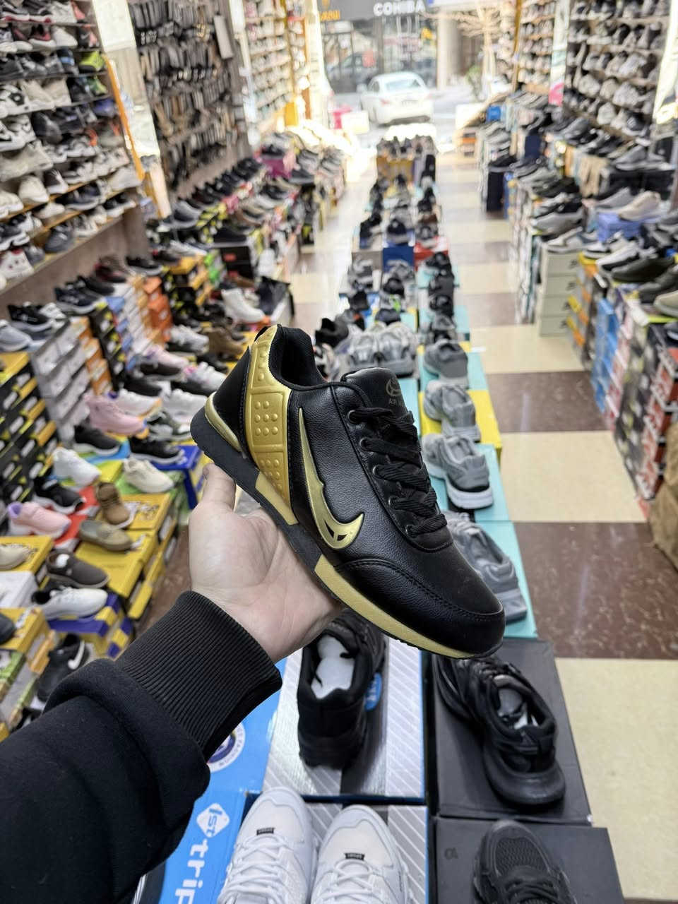 سلام عليكم 
عندي شلعة الاحذية رجالي قياسات مشكل كلهم ٨٠ قطعة بالكارتون
قطعة على ٥٠٠٠ شلع ابيع


**إذا كنت صاحب هذا الإعلان وتريد حذفه لأي سبب، رجاءا أرسل رسالة إلى الدعم الفني**