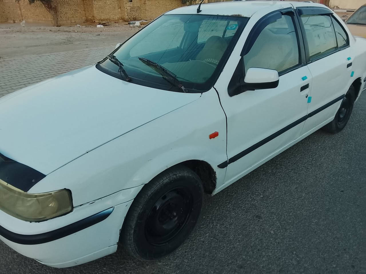 سلام عليكم سمند  للبيع موديل 10 مكفولة من الضربه وتبديل محرك وكير وحداديه وتخم مكفولات رقم نكليزي بسمي مكان كربلاء سعره 29.   وبيه مجال. ***********
