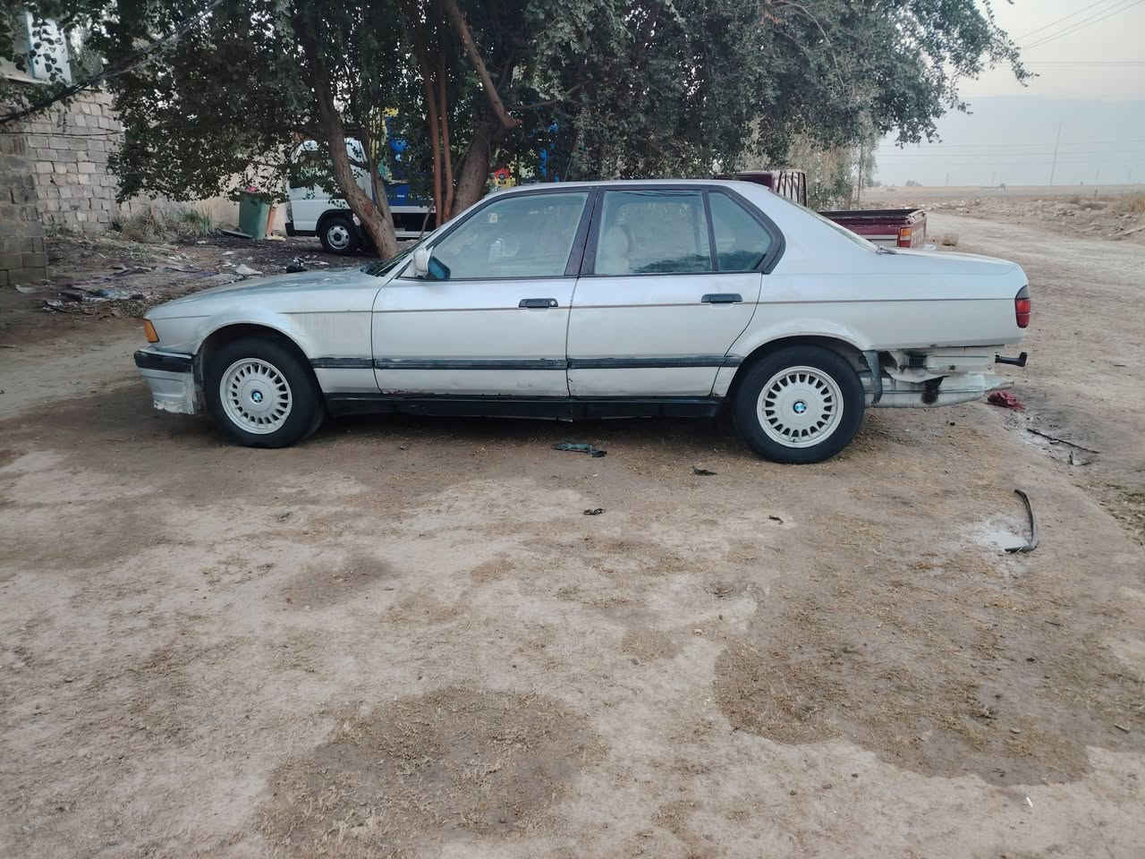 اسلام عليكم
بي ام ٧٣٥ كير البارحه شديته جديد
محرك خير من الله اسياره بلاديه ما بيها دكت جاكوج مكفوله من ضربه مال تعمير صفاحه موس اسعر ٢٨ وبيها مجال العنوان بغداد ابو غريب رقم الهاتف *********** بي واتساب
