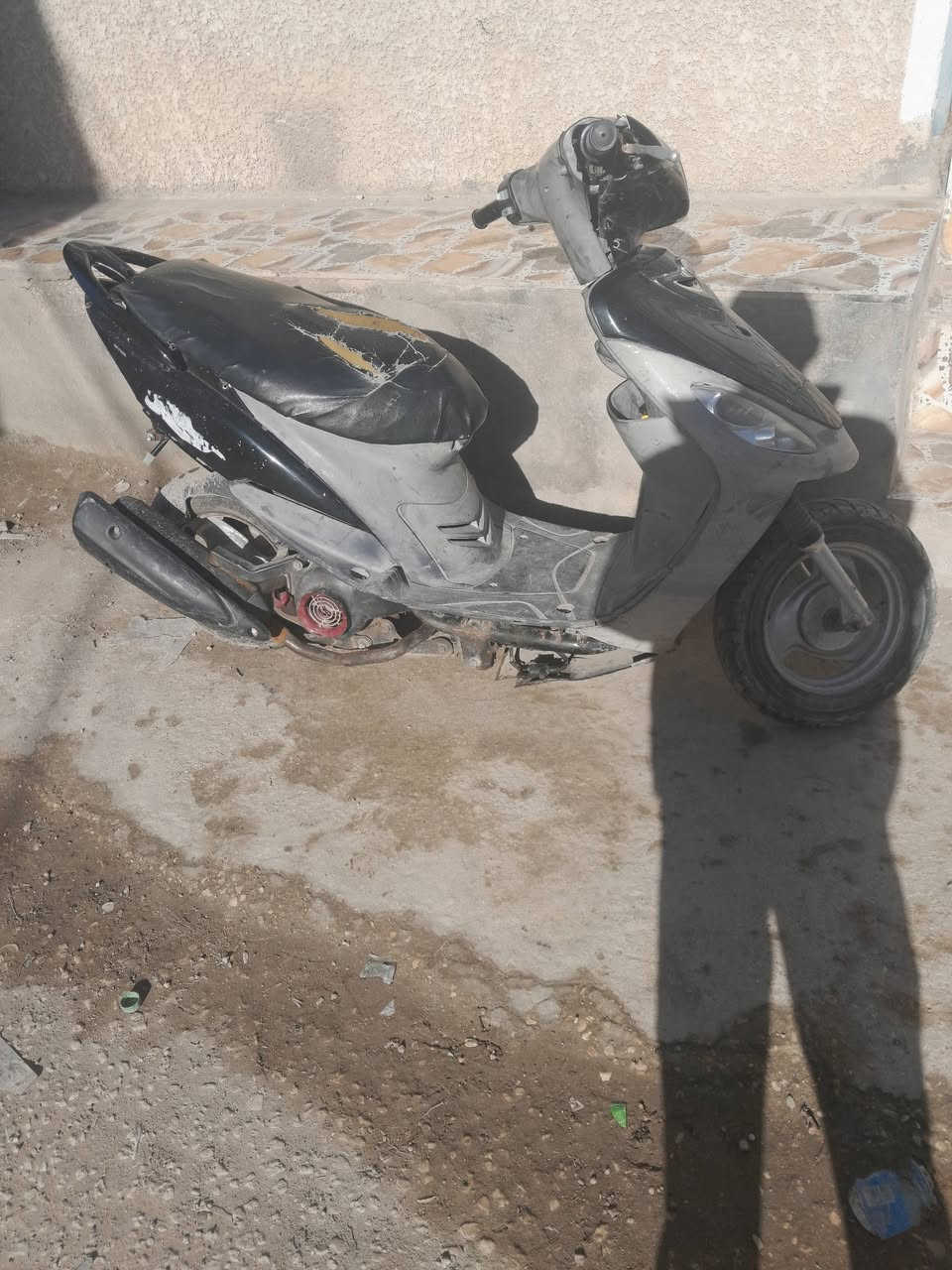 السلام عليكم دراجه مال لعب دراجه مفتوحه مره وحده مزوده 55صالنصه رياضي دبل مزود نقص بس كفرات
ملاحظه برغي الصالنصه طاك ما متواجد ع فيس رقمي
***********اتصال
