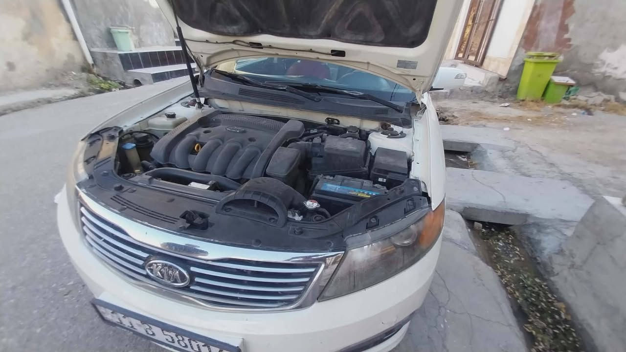 سلام عليكم  سياره وبتمه 2009 سياره  نضيفه كير ومحرك حاويه تبريد  ثلج منضومه جديده  بدون ضرر ولا صبغ وارد كوري سعر 90 وبيه مجال مكان ديالى بقوبه  رقم ***********
